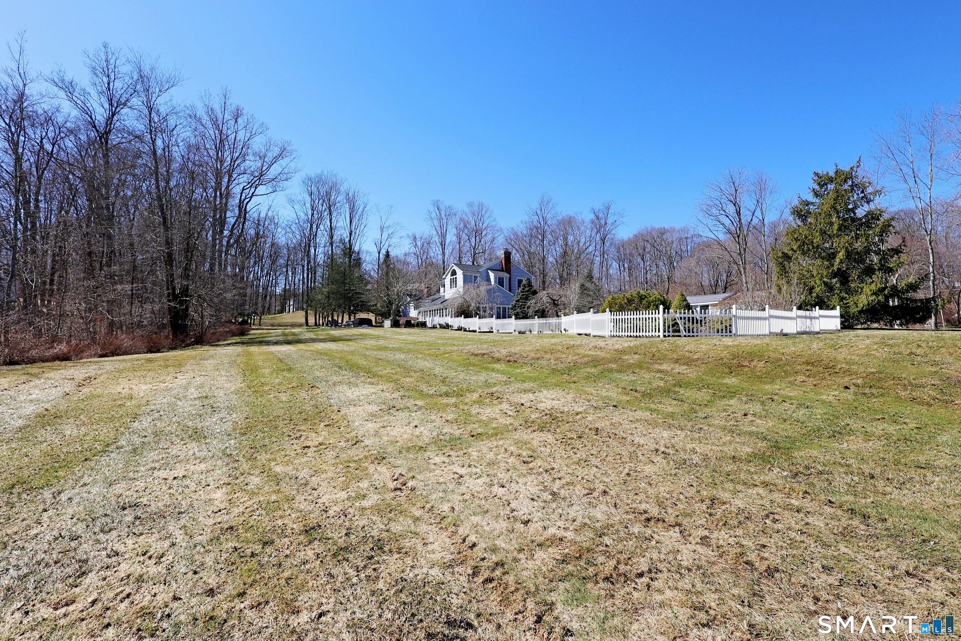 46 Tally Ho Road Ridgefield, CT 06877 - Photo 7 of 40