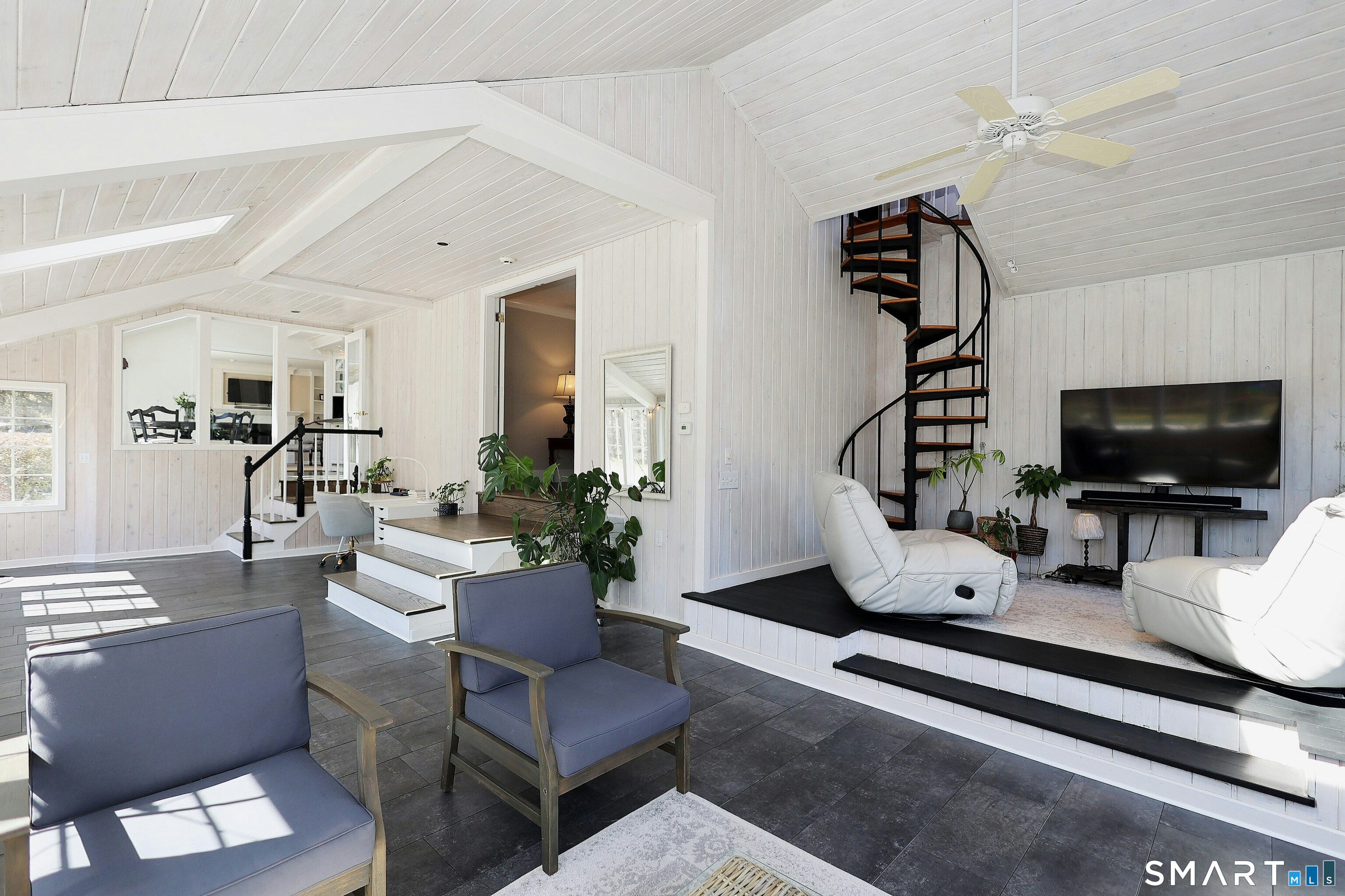 46 Tally Ho Road Ridgefield, CT 06877 - Photo 10 of 40