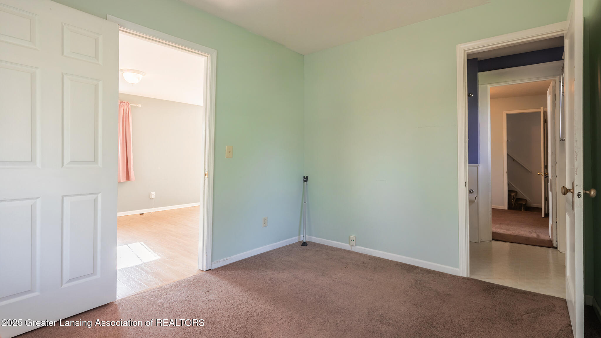 724 East Cavanaugh Road Lansing, MI 48910 - Photo 10 of 24 724ECavanaugh10