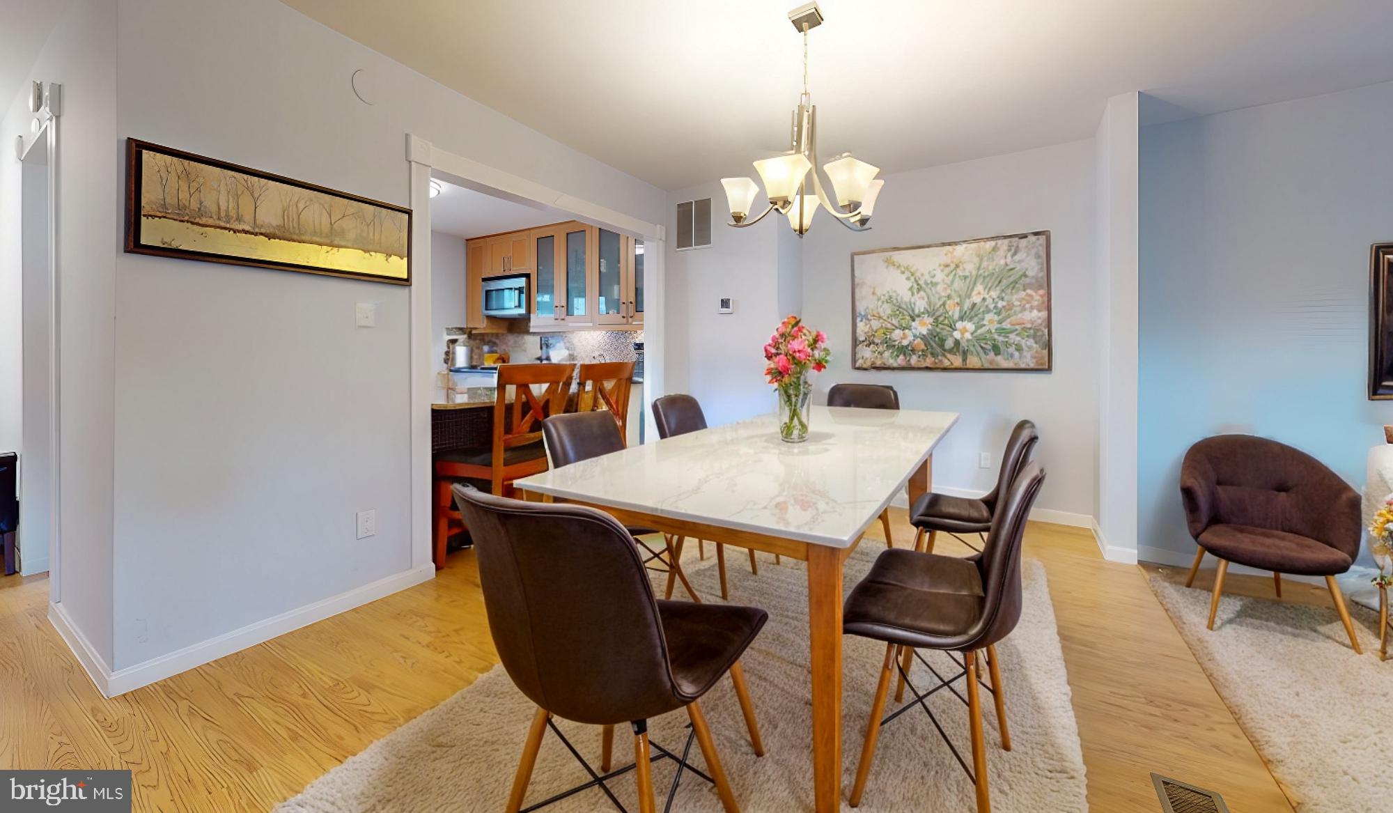 7302 Rolling Oak Lane Springfield, VA 22153 - Photo 3 of 16