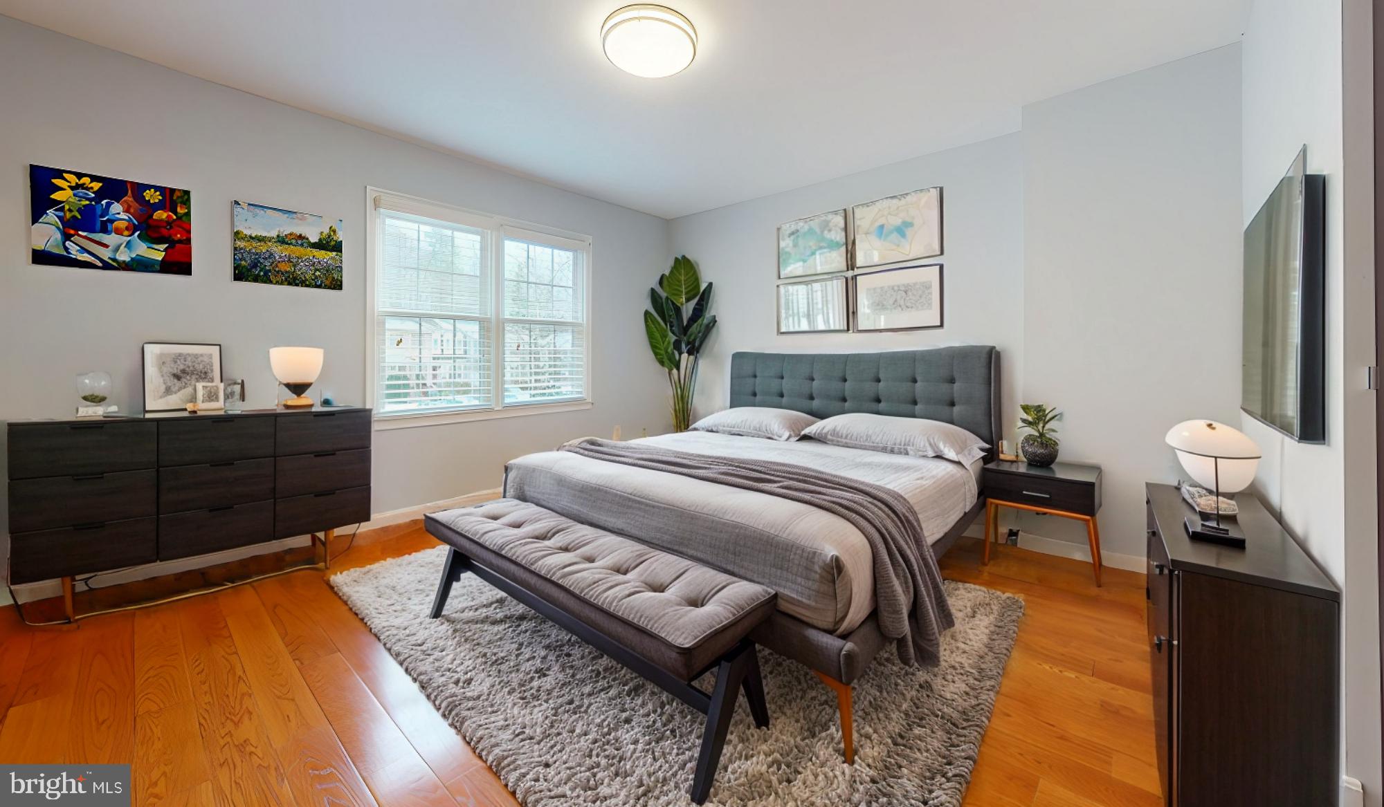 7302 Rolling Oak Lane Springfield, VA 22153 - Photo 4 of 16