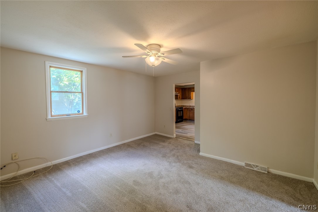 1406 Butternut Street Syracuse, NY 13208 - Photo 9 of 42