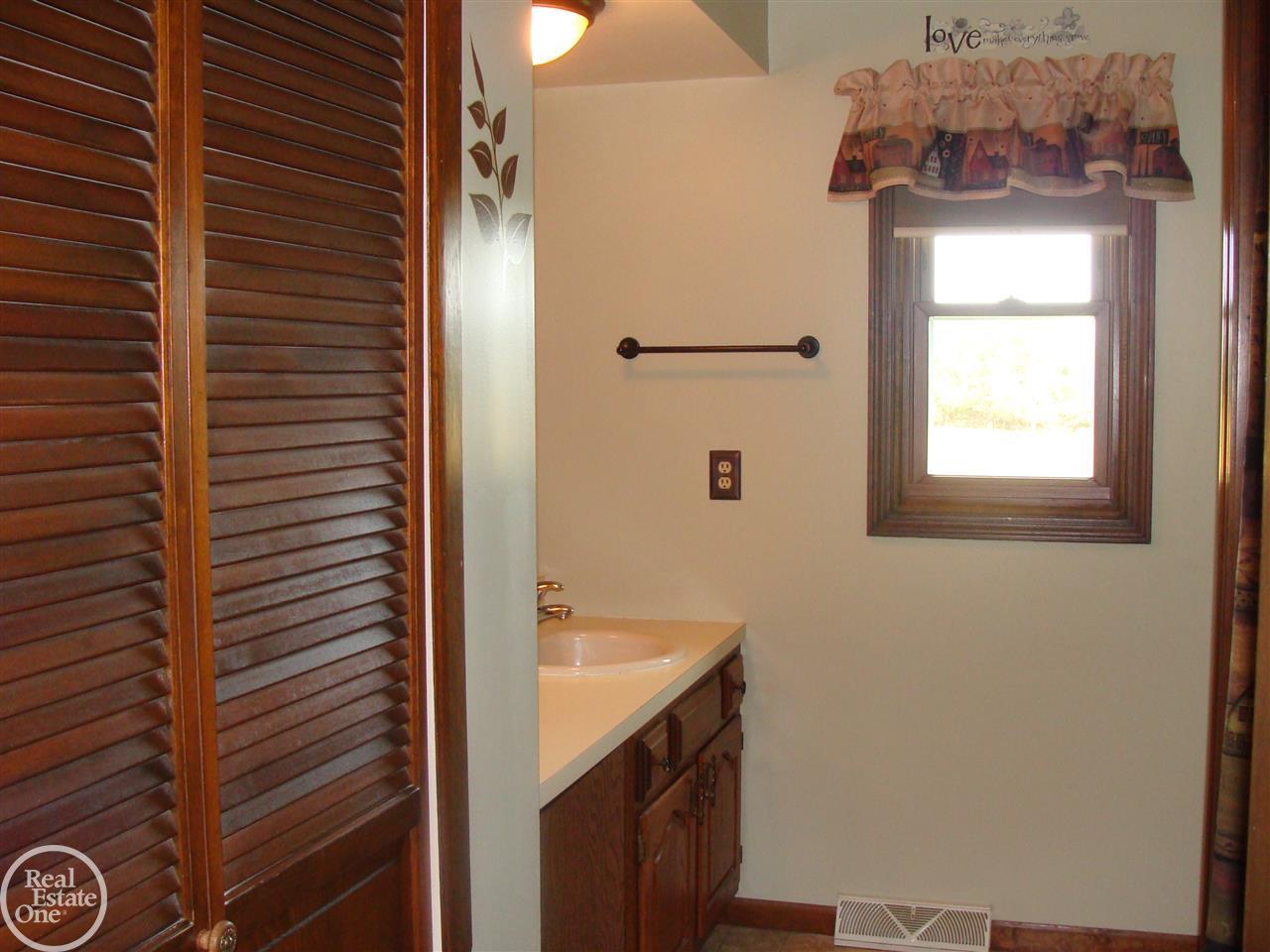 5084 Wixson Road Avoca, MI 48006 - Photo 41 of 51