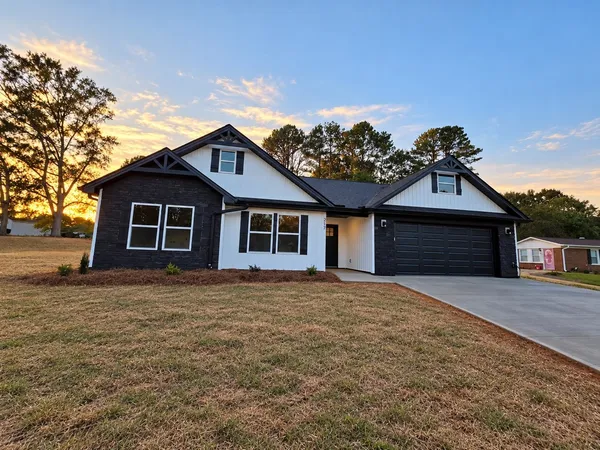 $325,900 | 217 Candlewood Lane, Gaffney, SC 29341