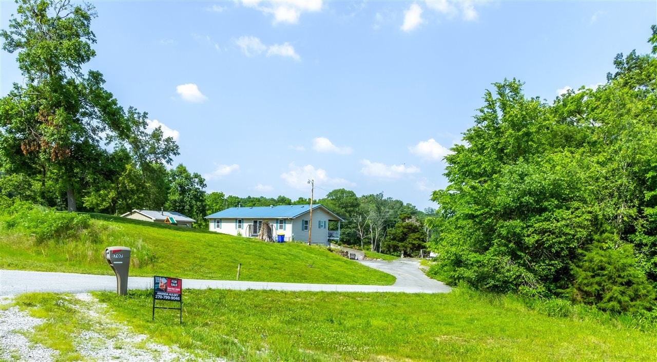 707 South Chalybeate Road Smiths Grove, KY 42171 - Photo 29 of 37 Gallery Image 29