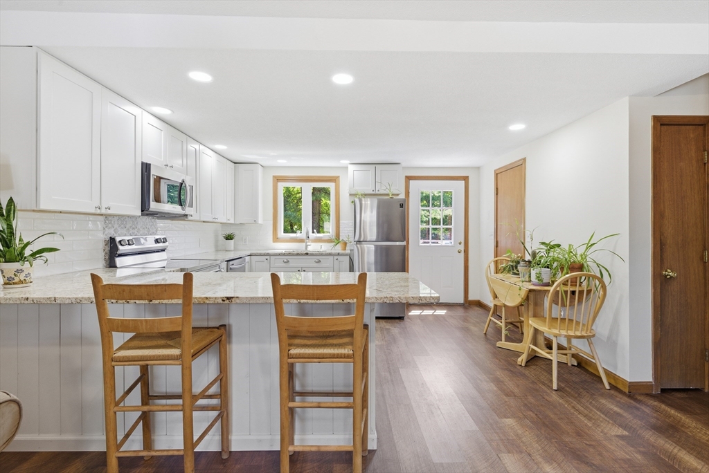 1430 Russell Road, Unit 28 Westfield, MA 01085 - Photo 3 of 27