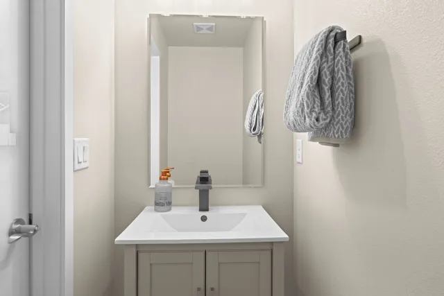 $640,000 | 1115 South McMillan Road, Spokane Valley, WA 99016