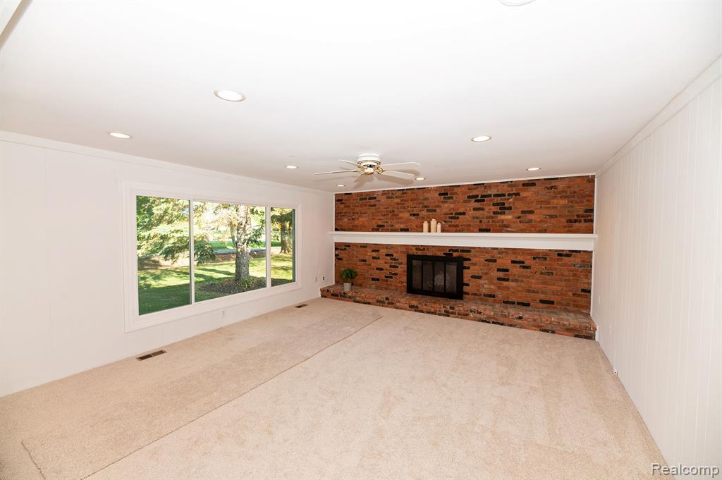 645 Lockmoore Court Rochester Hills, MI 48307 - Photo 19 of 56
