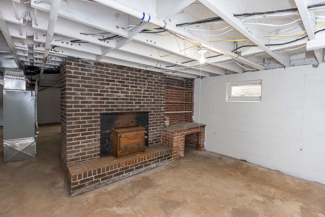 153 Mine Branch Road Crimora, VA 24431 - Photo 22 of 41 Gallery Image 22