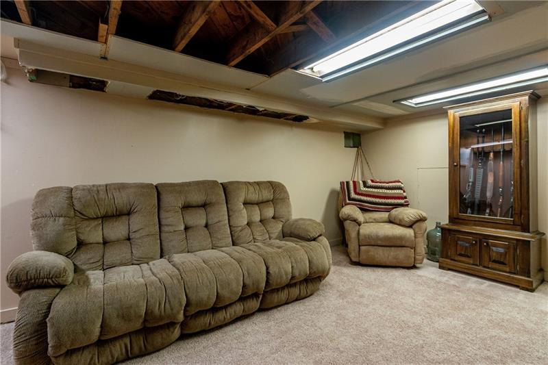 104 West McQuistion Road Butler, PA 16001 - Photo 19 of 25 Gallery Image 19
