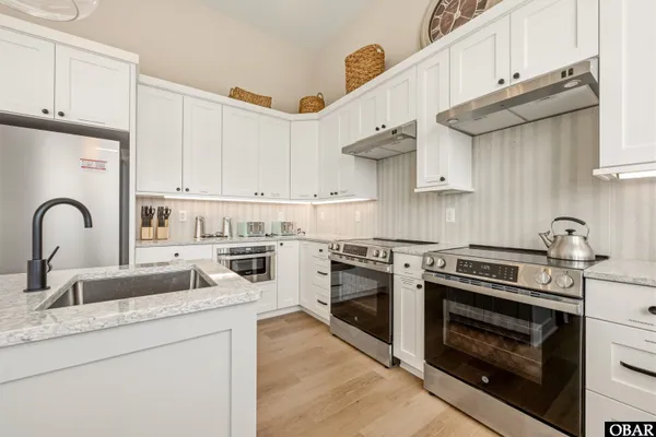 $3,399,000 | 1078 Lighthouse Drive, Corolla, NC 27927