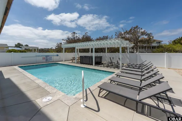 $3,399,000 | 1078 Lighthouse Drive, Corolla, NC 27927