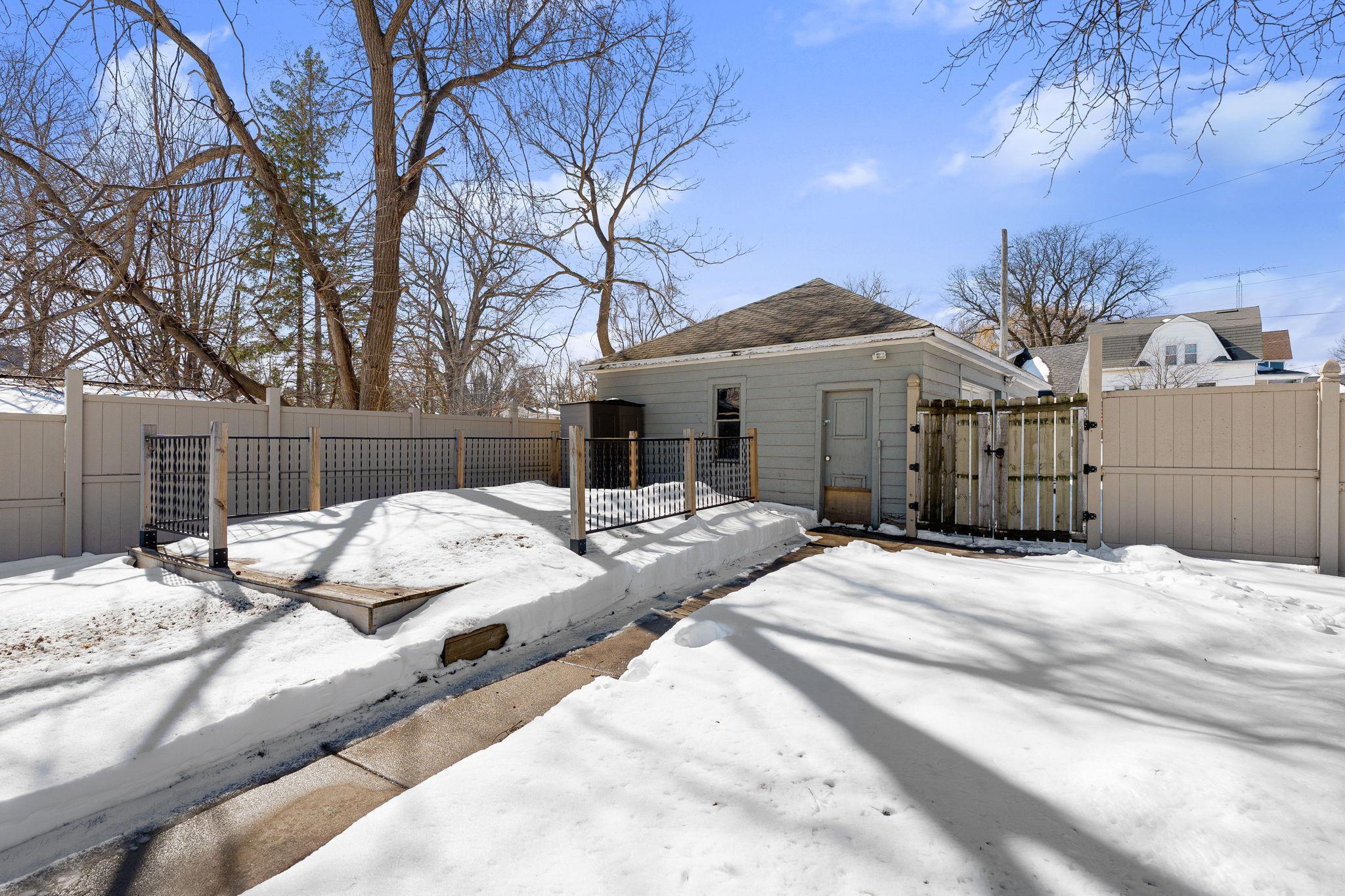 330 Riverside Avenue Owatonna, MN 55060 - Photo 9 of 37