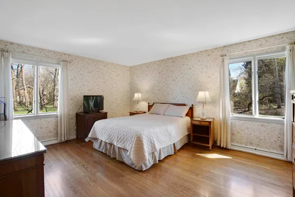 $1,995,000 | 835 Timberline Drive, Glenview, IL 60025