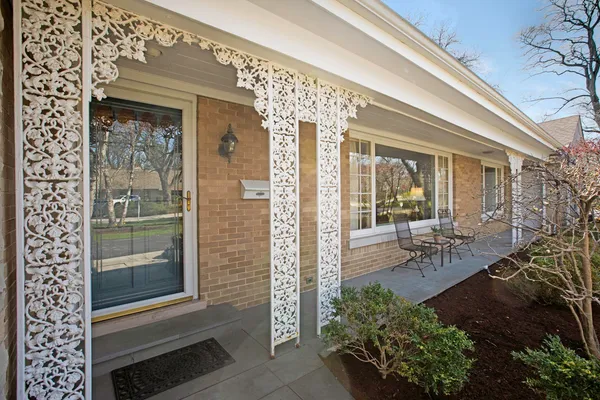 $1,995,000 | 835 Timberline Drive, Glenview, IL 60025
