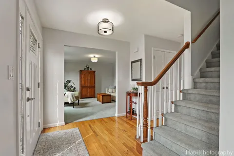 $660,000 | 19 University Circle, Hawthorn Woods, IL 60047