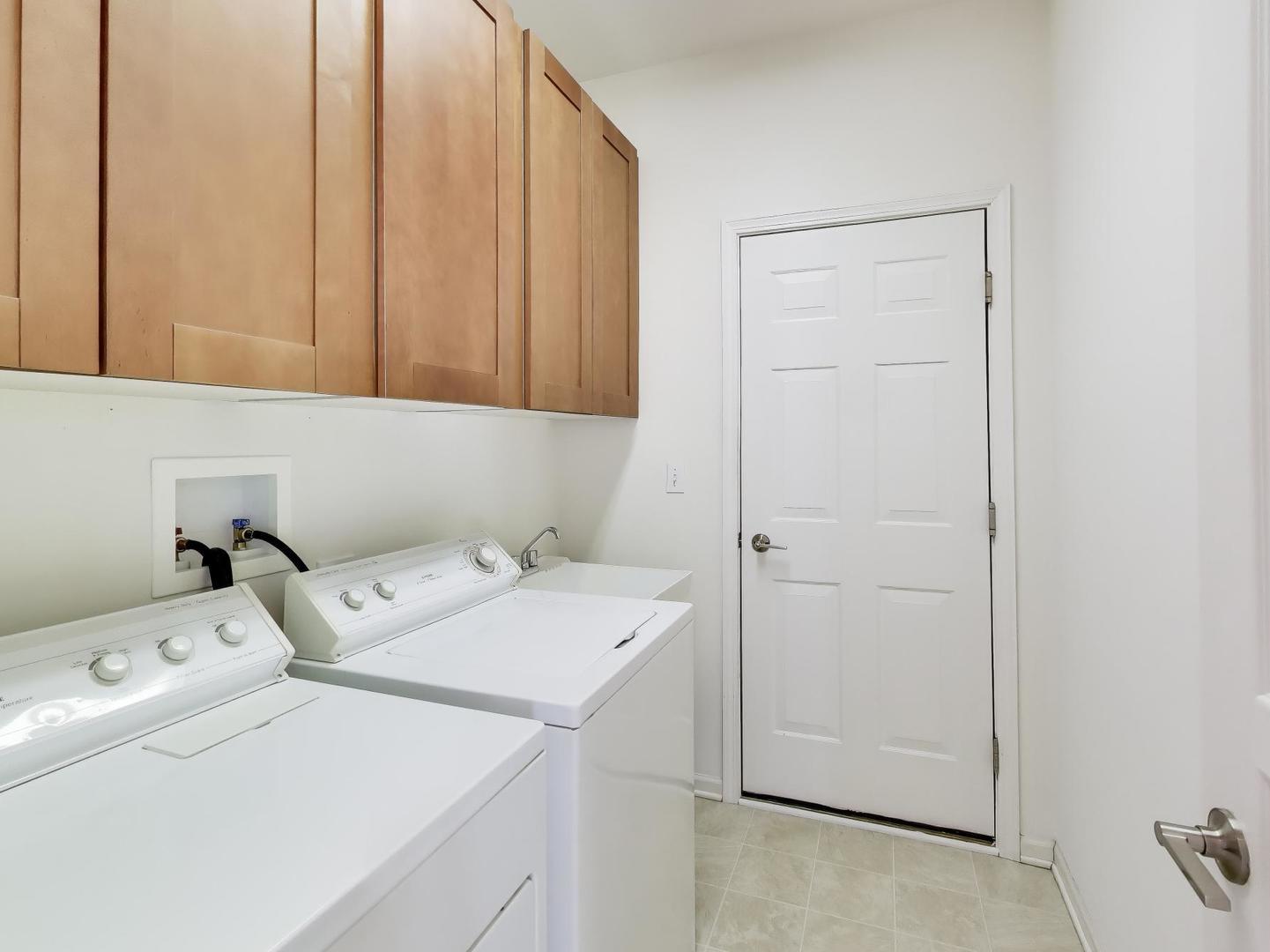 2594 Venetian Lane Elgin, IL 60124 - Photo 22 of 32