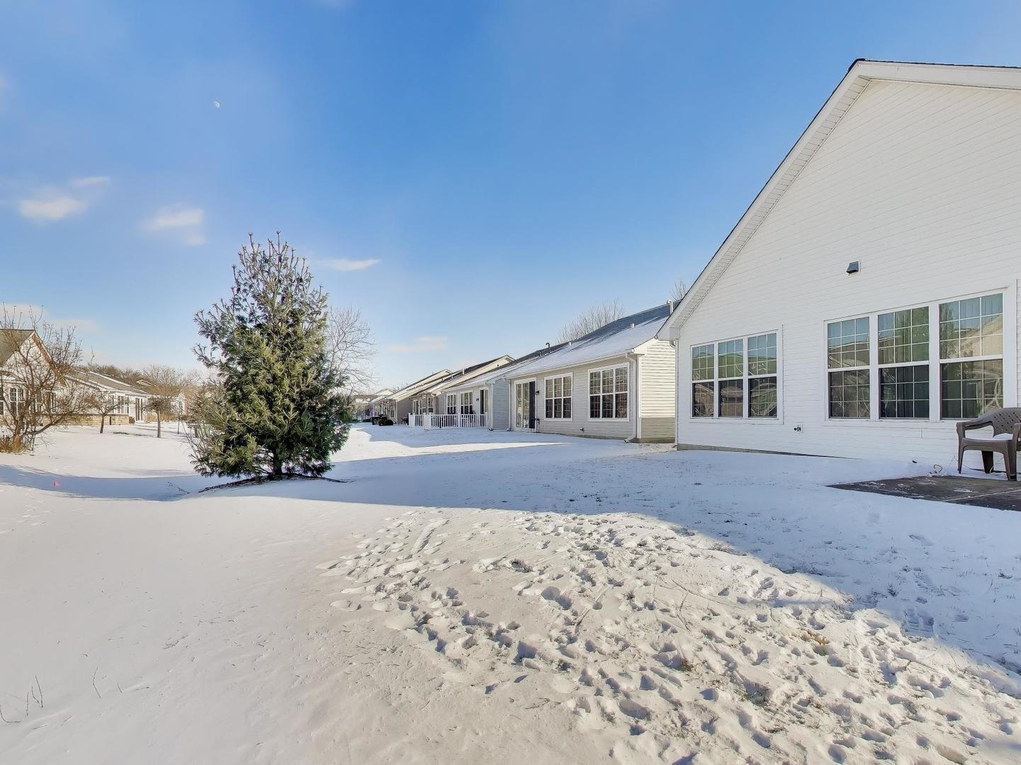 2594 Venetian Lane Elgin, IL 60124 - Photo 25 of 32