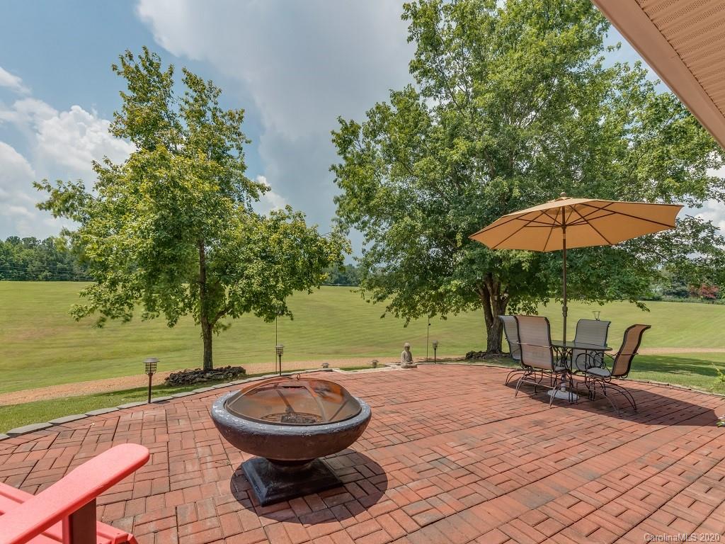 160 Fowler Road Mill Spring, NC 28756 - Photo 3 of 27 Gallery Image 3