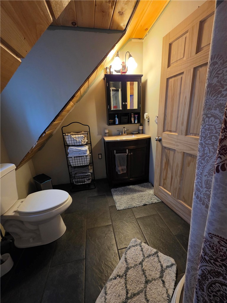 475 Kelly Hill Road Orange, NY 14815 - Photo 22 of 50 Full Bathroom on Second Floor