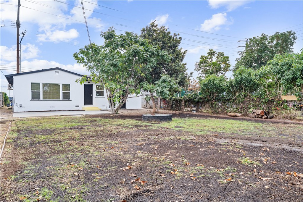 2234 South Standard Avenue Santa Ana, CA 92707 - Photo 28 of 30 a view of a house with a yard