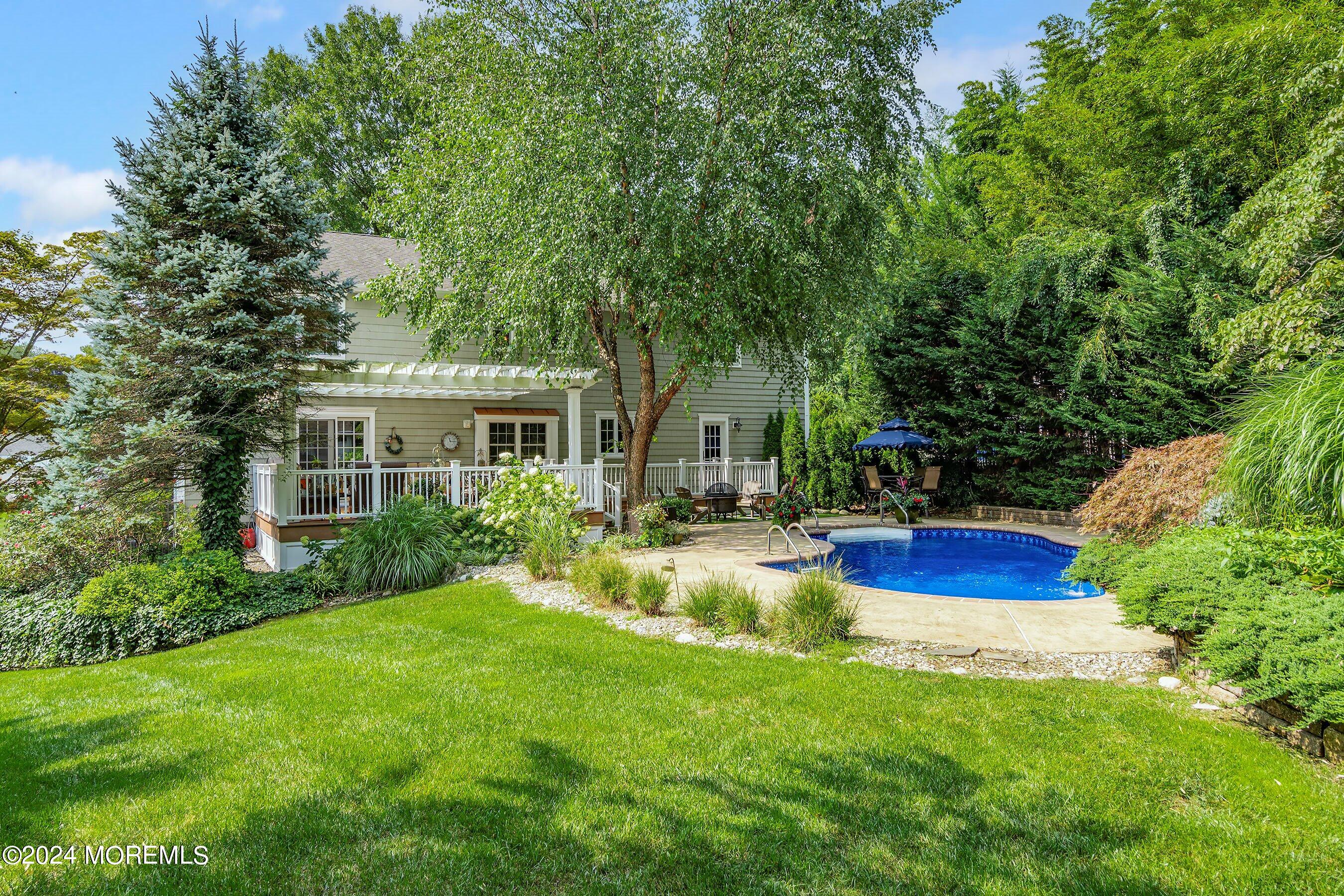 15 Doherty Drive Middletown, NJ 07748 - Photo 46 of 55 Lush Landscaping