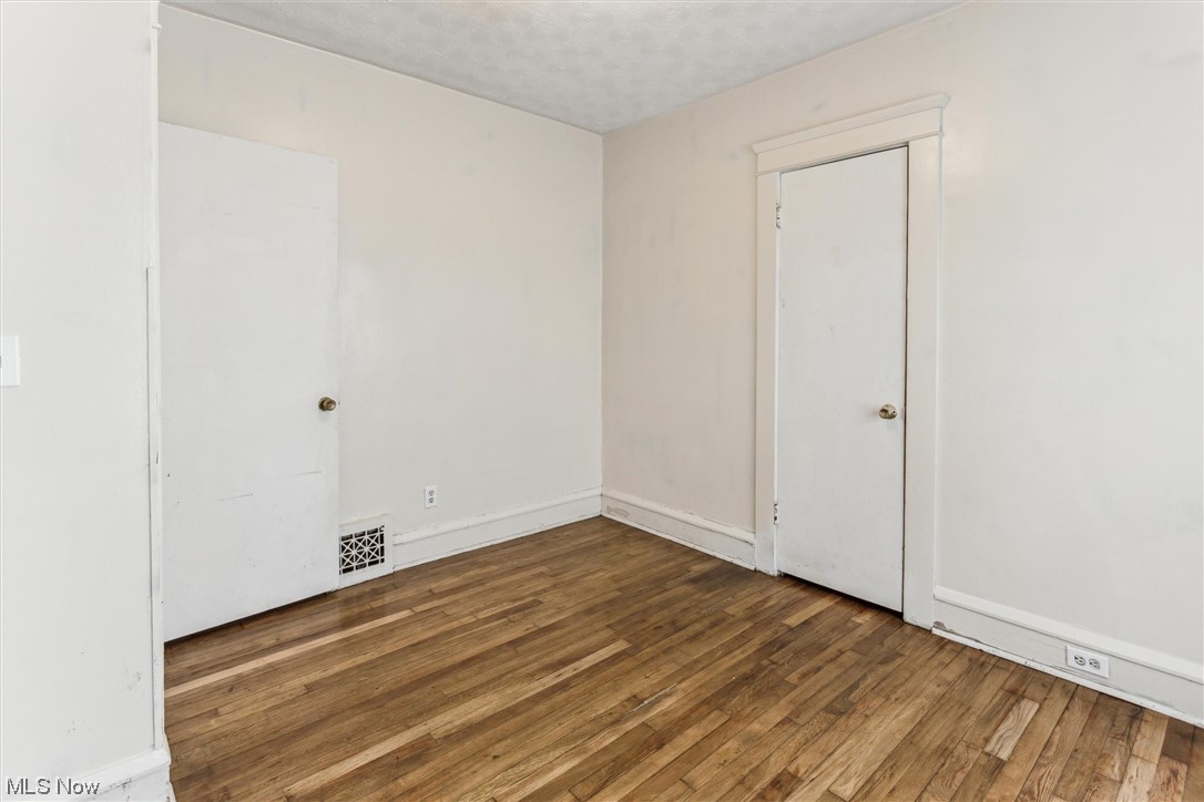 10229 Baltic Road Cleveland, OH 44102 - Photo 12 of 35 Gallery Image 12