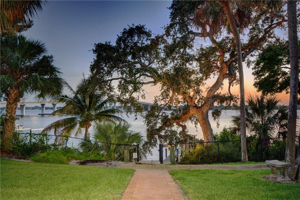 11 North River Road Stuart, FL 34996 - Photo 1 of 31