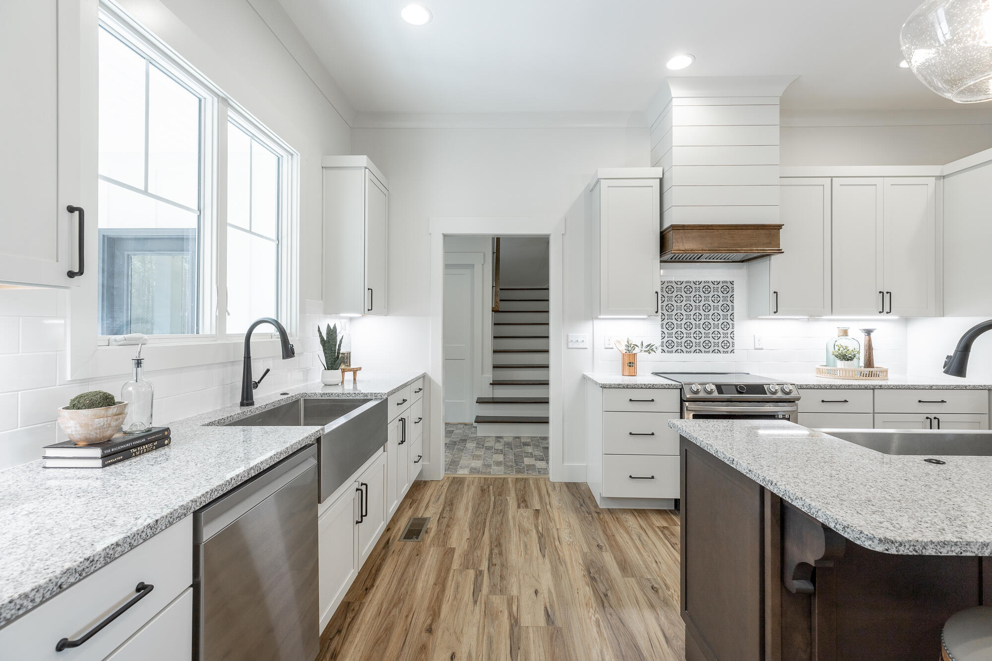 950 Horseshoe Road Signal Mountain, TN 37377 - Photo 12 of 44 Kitchen