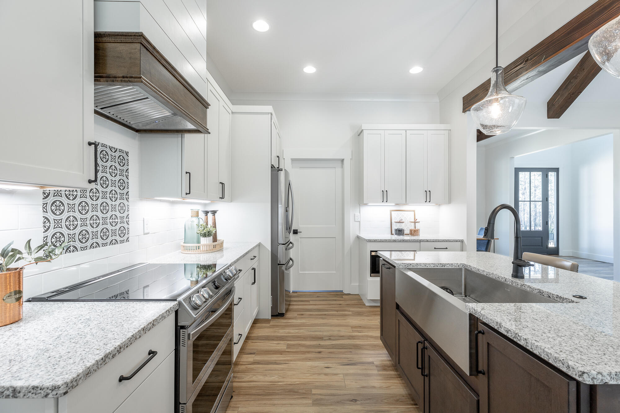 950 Horseshoe Road Signal Mountain, TN 37377 - Photo 17 of 44 Kitchen