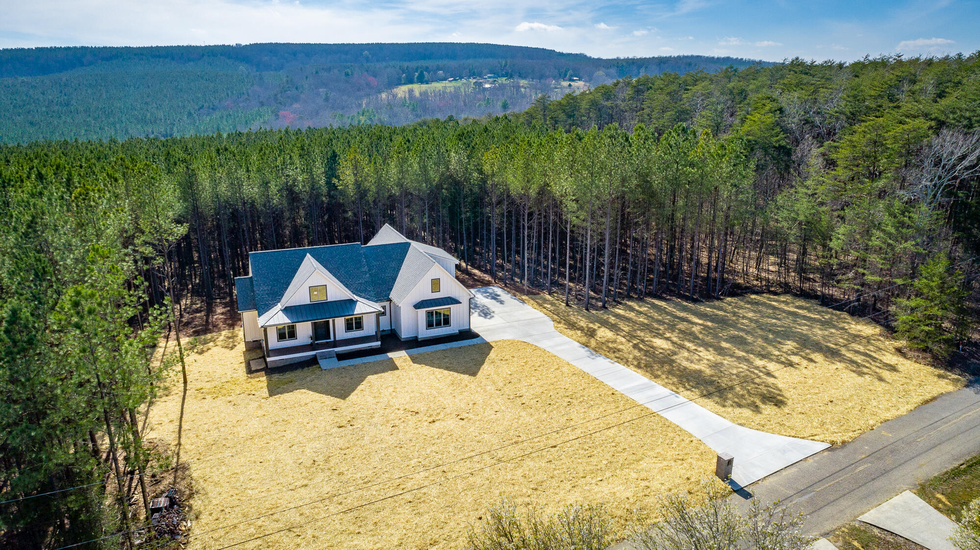 950 Horseshoe Road Signal Mountain, TN 37377 - Photo 40 of 44 Your New Home