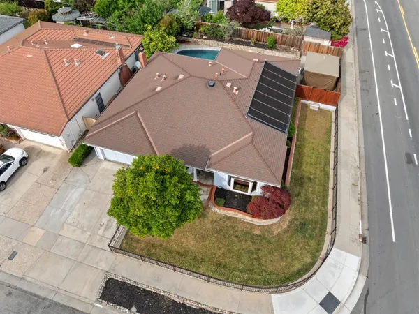 $1,498,000 | 702 Royal Glen Drive, San Jose, CA 95133