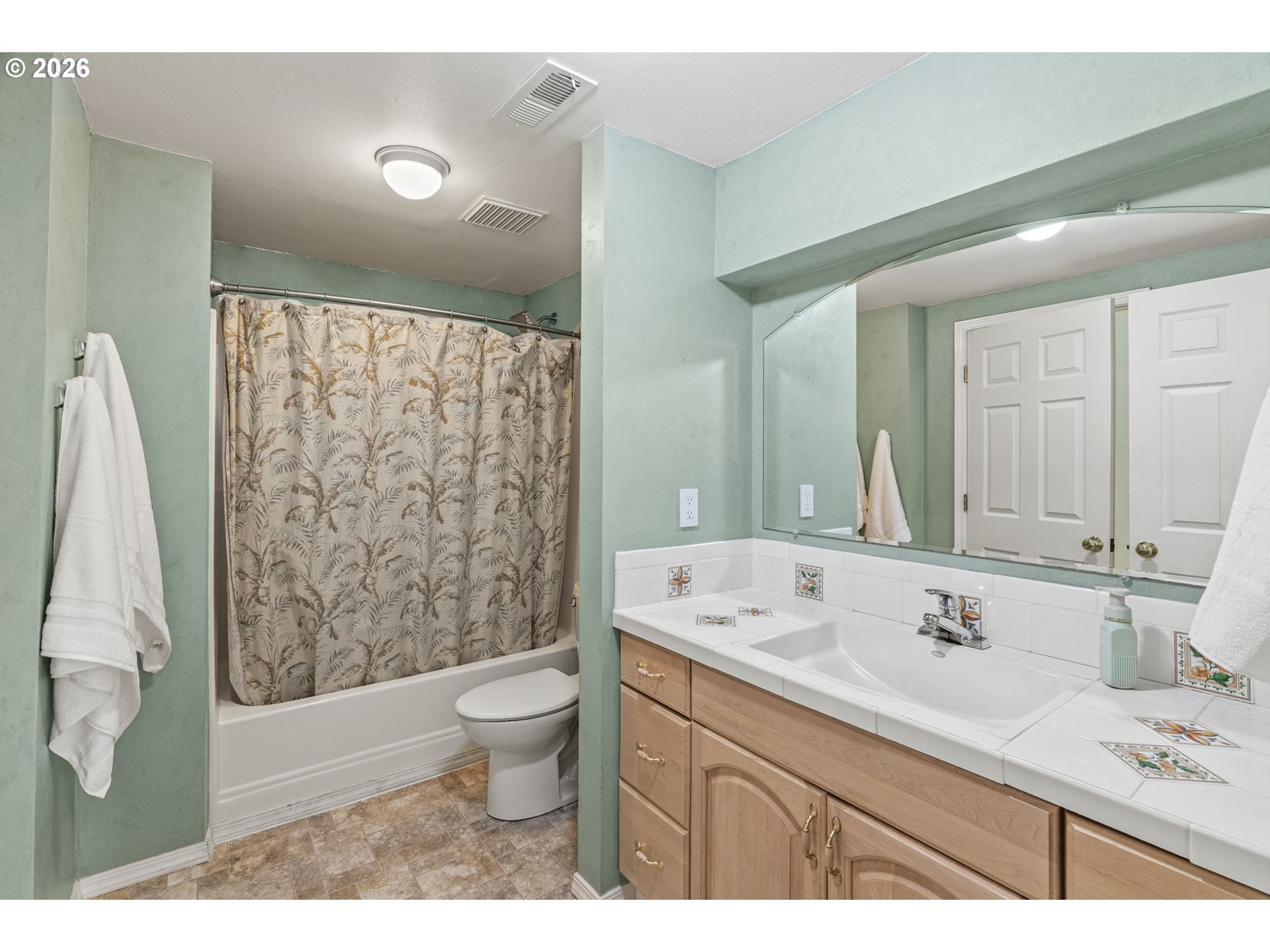 32215 Northwest Eagle Crest Drive Ridgefield, WA 98642 - Photo 14 of 36