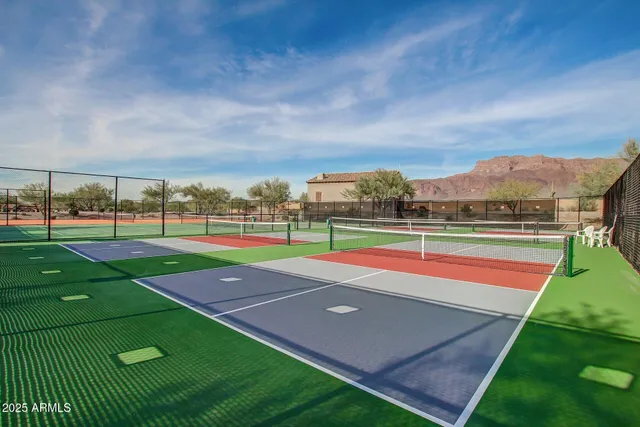 $800,000 | 3111 South 1st Water Lane, Gold Canyon, AZ 85118