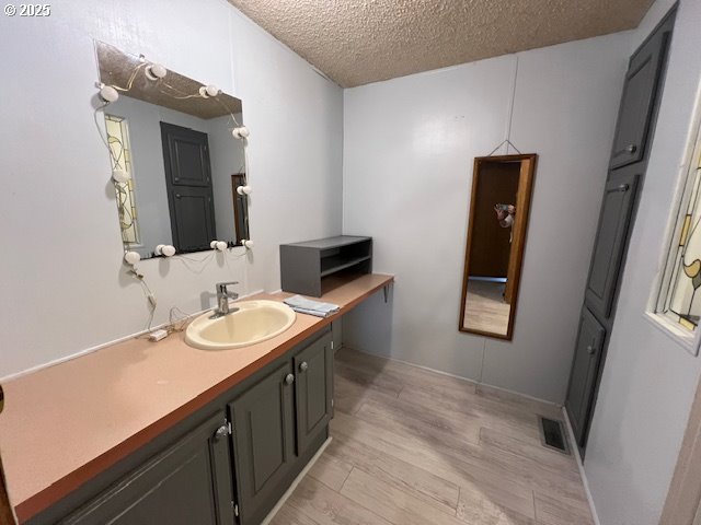 1050 North Cedar Point Road, Unit B06 Coquille, OR 97423 - Photo 11 of 33 Gallery Image 11
