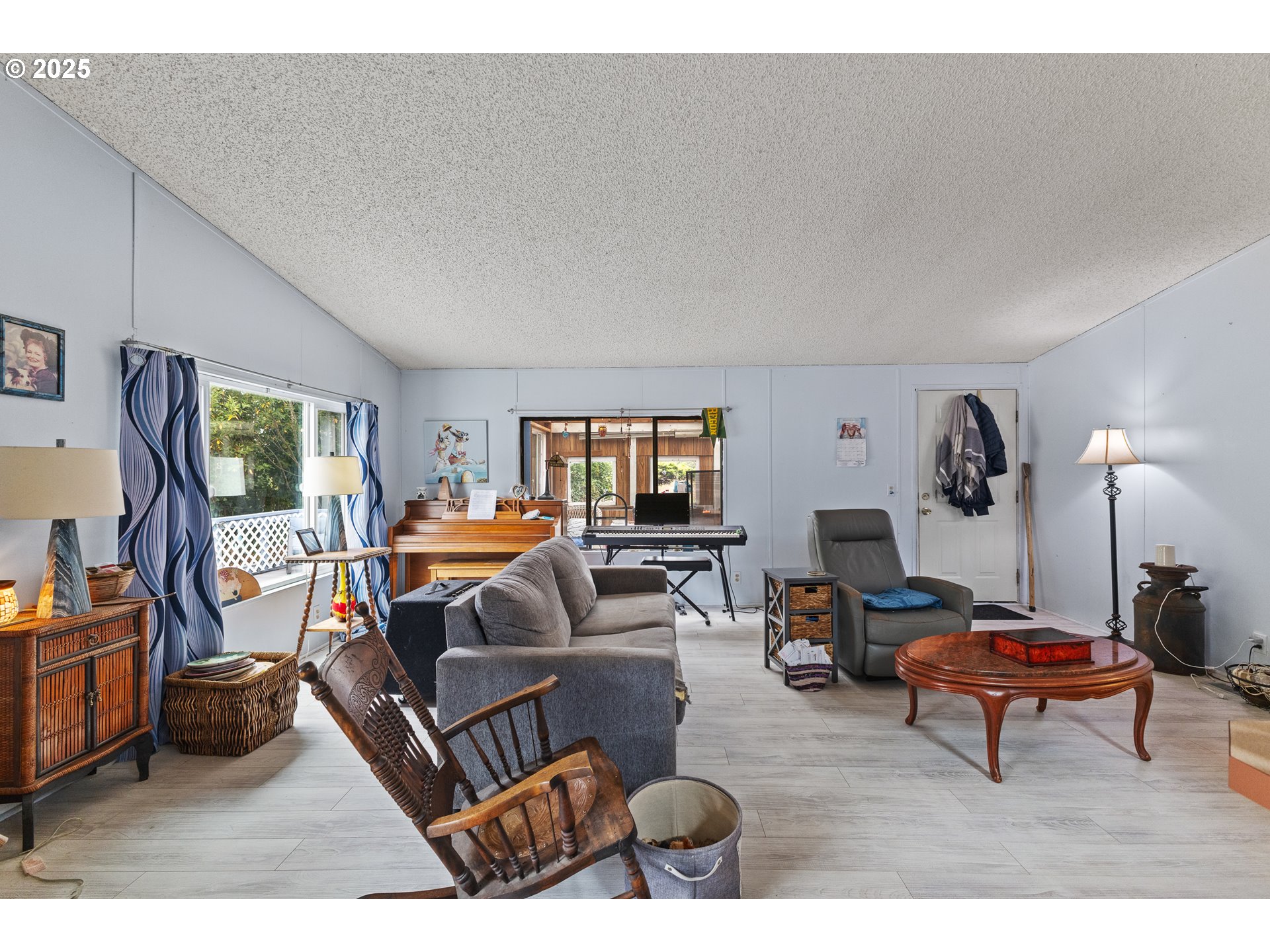 1050 North Cedar Point Road, Unit B06 Coquille, OR 97423 - Photo 15 of 33 Gallery Image 15