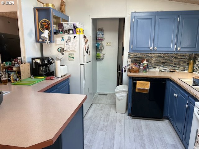 1050 North Cedar Point Road, Unit B06 Coquille, OR 97423 - Photo 7 of 33 Gallery Image 7