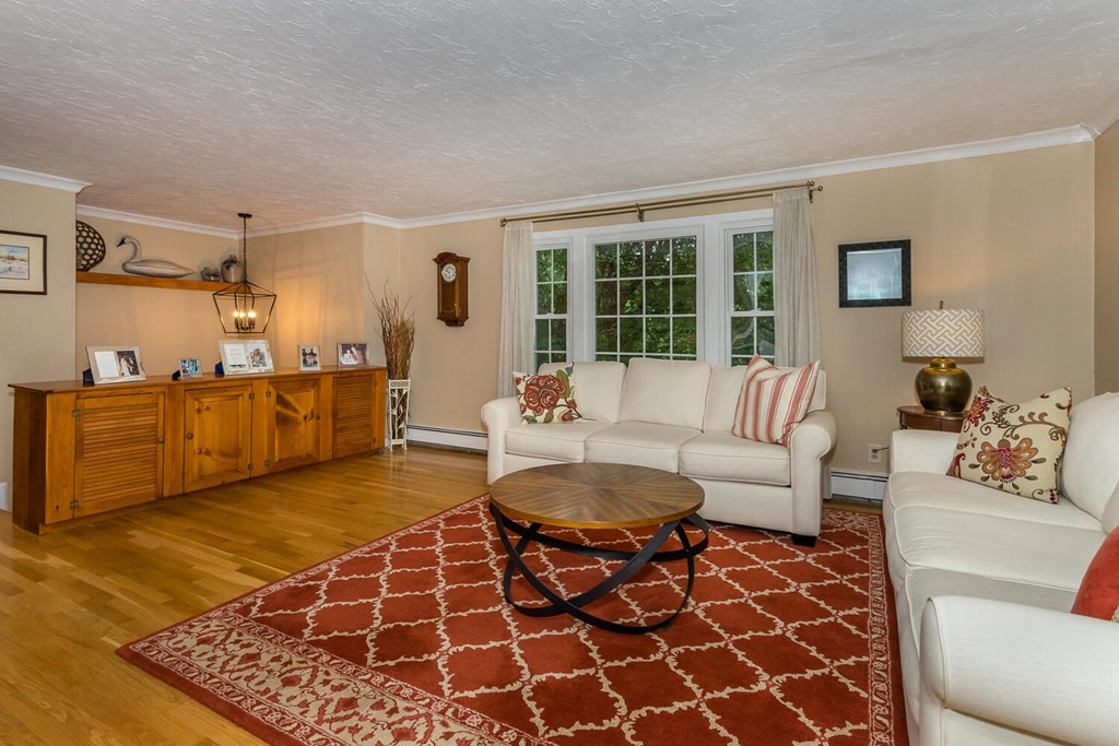 20 Trayer Road Canton, MA 02021 - Photo 2 of 30
