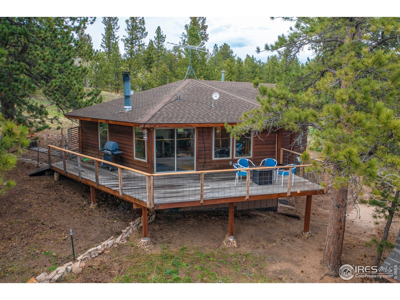 120 Bramer Road Ward, CO 80481 - Photo 3 of 39 Unique hexagonal architecture