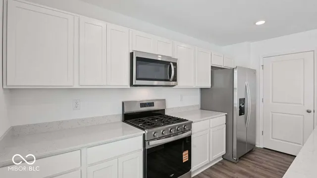 $339,900 | 1128 Phillips Drive, Greenfield, IN 46140