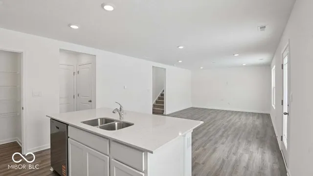 $339,900 | 1128 Phillips Drive, Greenfield, IN 46140