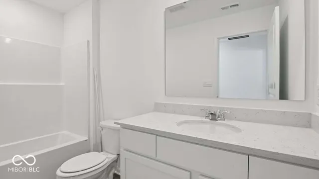 $339,900 | 1128 Phillips Drive, Greenfield, IN 46140