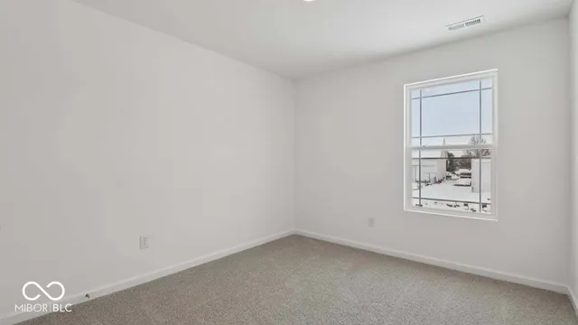 $339,900 | 1128 Phillips Drive, Greenfield, IN 46140