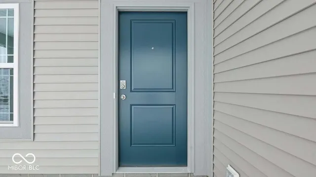 $339,900 | 1128 Phillips Drive, Greenfield, IN 46140