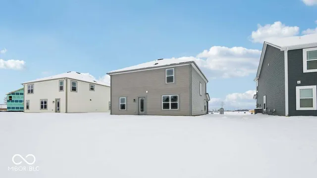 $339,900 | 1128 Phillips Drive, Greenfield, IN 46140