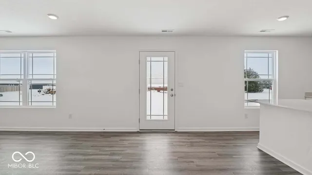 $339,900 | 1128 Phillips Drive, Greenfield, IN 46140