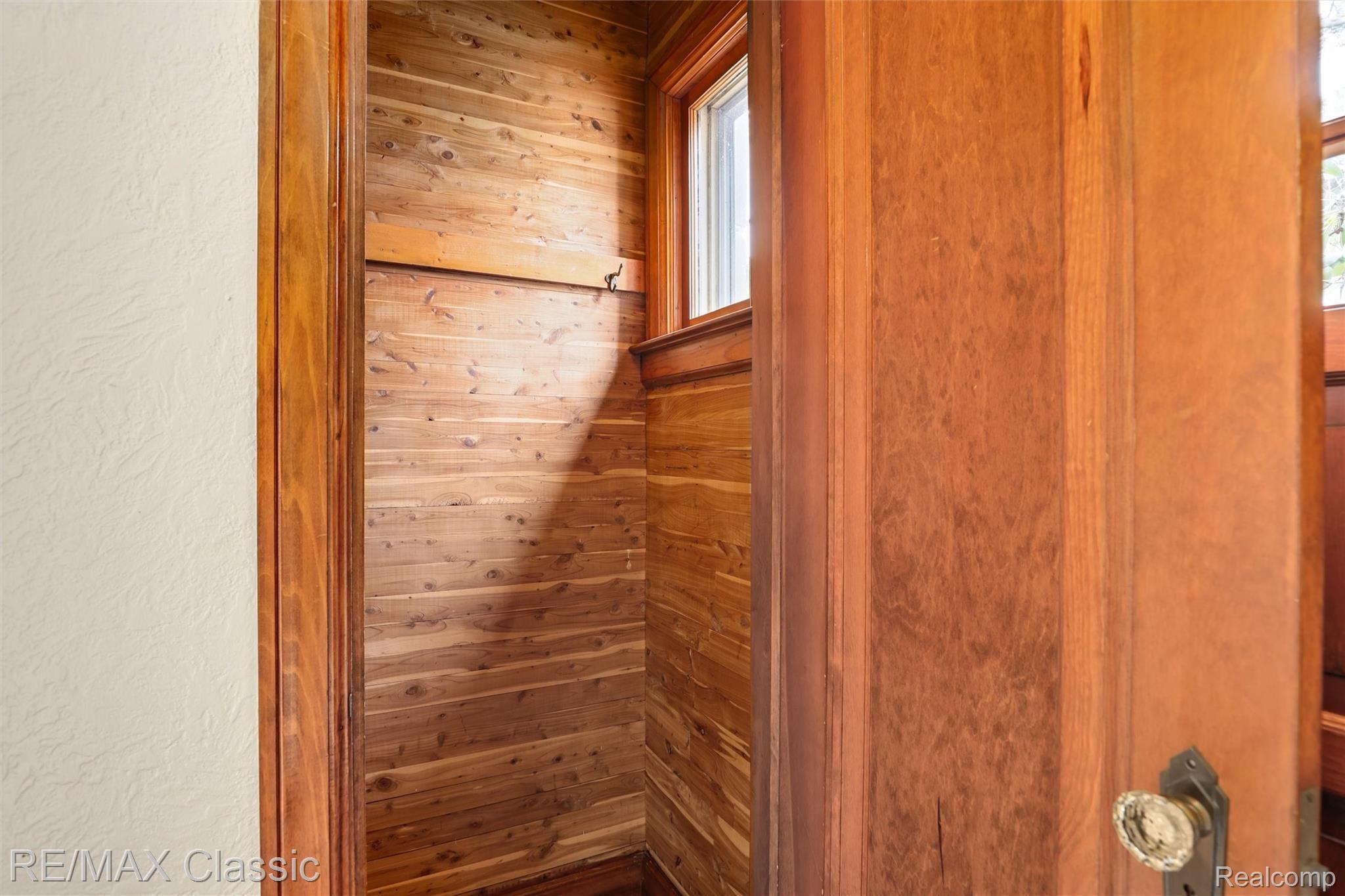 24711 Pennsylvania Road Romulus, MI 48174 - Photo 8 of 63 Cedar Closet in Entry