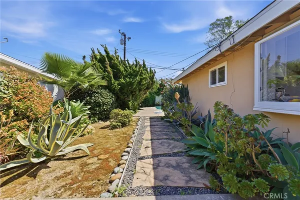 $1,549,500 | 3030 Samoa Place, Costa Mesa, CA 92626