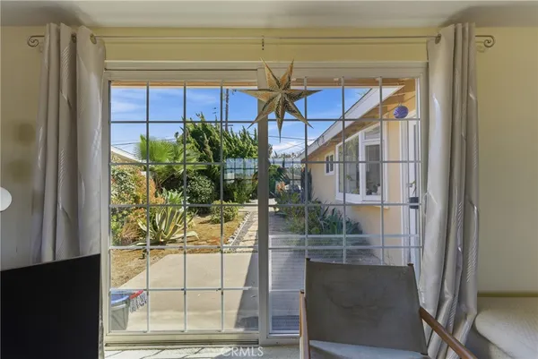 $1,549,500 | 3030 Samoa Place, Costa Mesa, CA 92626