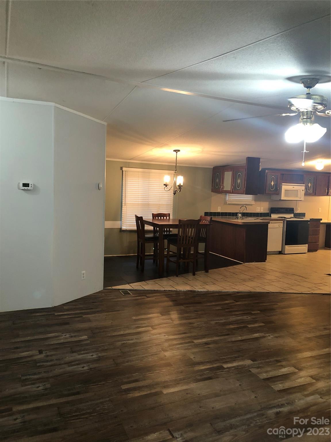 1417 Woodridge Road, Unit 31 Clover, SC 29710 - Photo 8 of 22 a view of kitchen and kitchen with microwave